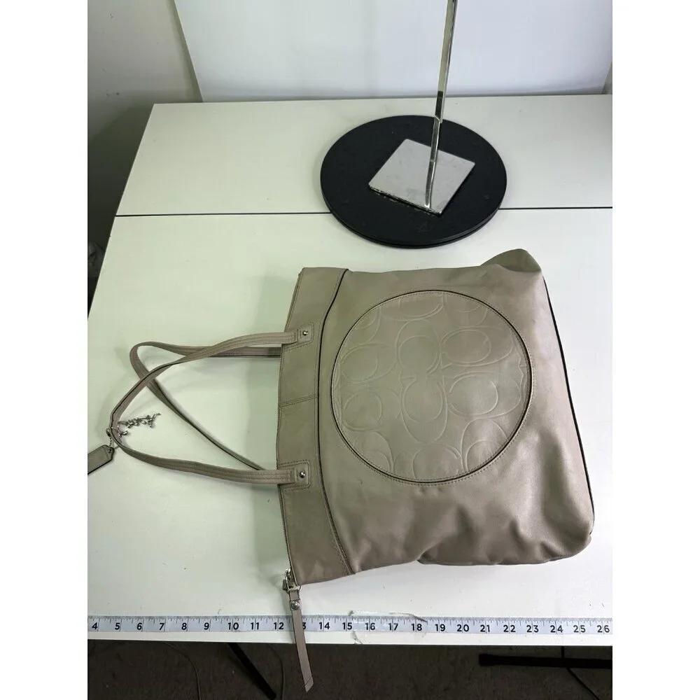 Coach Laura Taupe Leather Large Carryall Shoulder Bag Purse Handbag Logo F18336